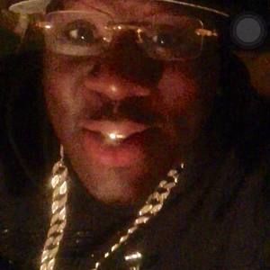 Meet your Posher, Ray